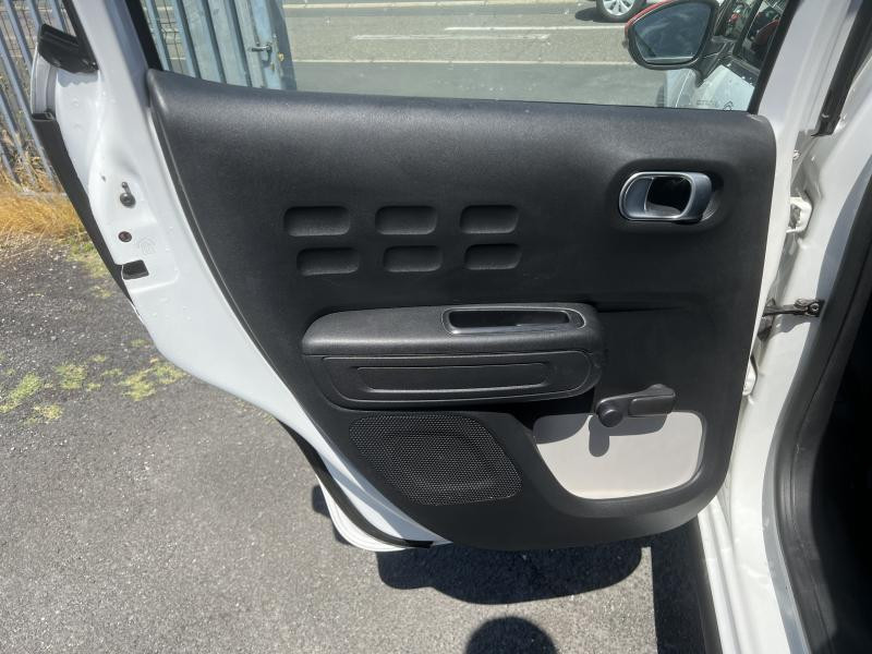 Photo 37 de l'offre de CITROEN C3 1.6 BLUEHDI 75 S&S FEEL à 10990€ chez Triplo auto