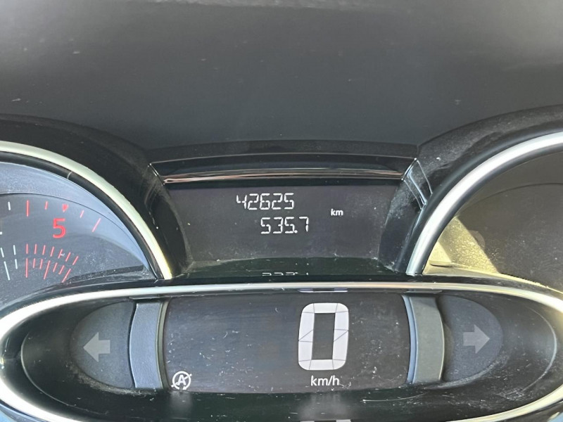 Photo 20 de l'offre de RENAULT CLIO ESTATE 1.5 DCI 90 INTENS GPS à 14490€ chez Triplo auto