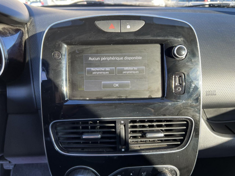 Photo 19 de l'offre de RENAULT CLIO ESTATE 1.5 DCI 90 INTENS GPS à 14490€ chez Triplo auto