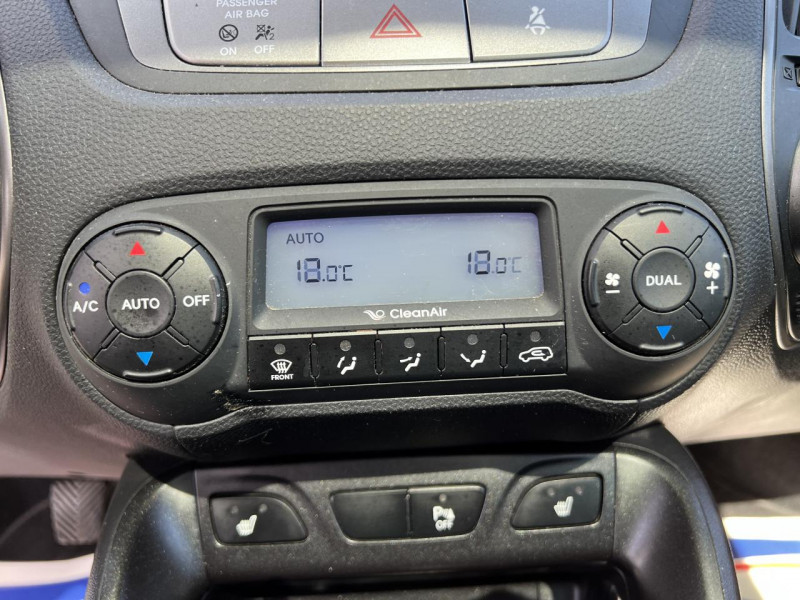Photo 18 de l'offre de HYUNDAI IX35 1.7 CRDI 115 PACK PREMIUM GPS   TOIT OUVRANT à 13990€ chez Triplo auto