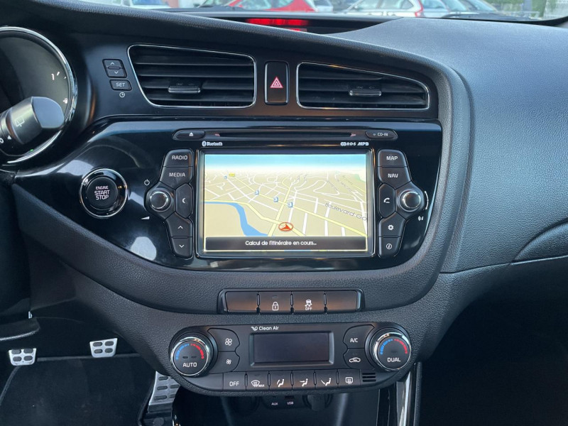 Photo 13 de l'offre de KIA CEE D PRO 1.6 CRDI 128 SPORT GPS   TOIT OUVRANT  à 9990€ chez Triplo auto