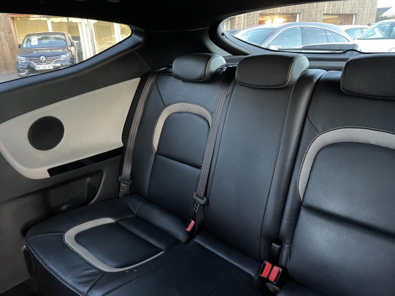 Photo 21 de l'offre de KIA CEE D PRO 1.6 CRDI 128 SPORT GPS   TOIT OUVRANT  à 9990€ chez Triplo auto