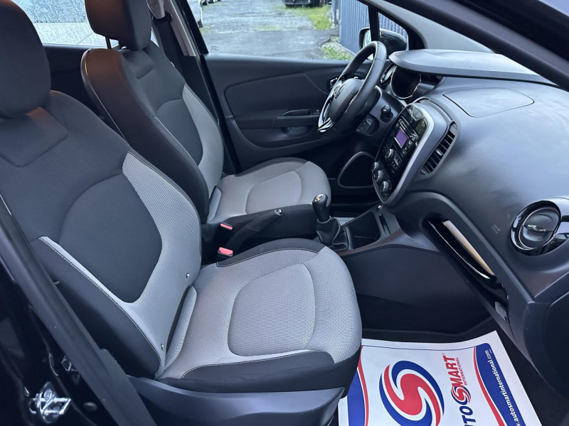 Photo 16 de l'offre de RENAULT CAPTUR 1.5 DCI 90 ZEN CLIM   DISTRI OK à 9990€ chez Triplo auto