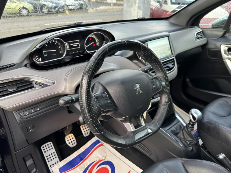 Photo 23 de l'offre de PEUGEOT 208 1.6 E-HDI 115 XY JBL GPS   TOIT PANO à 9990€ chez Triplo auto