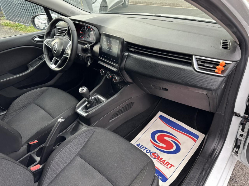 Photo 14 de l'offre de RENAULT CLIO V 1.5 BLUE DCI 85 ZEN CLIM   RADAR AR à 12990€ chez Triplo auto