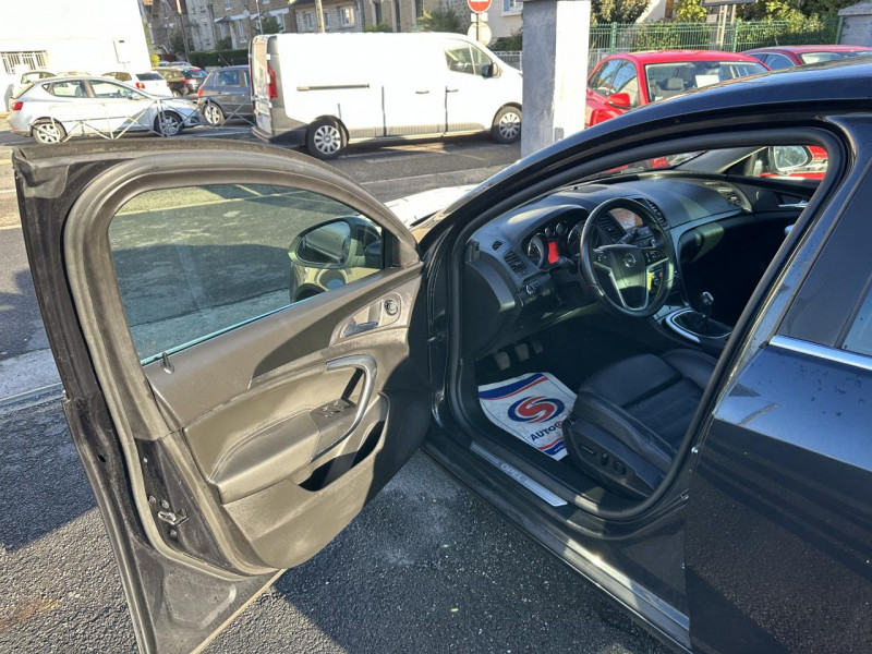Photo 35 de l'offre de OPEL INSIGNIA 2.0 CDTI BITURBO 195 S&S 4X4 COSMO PACK à 12990€ chez Triplo auto