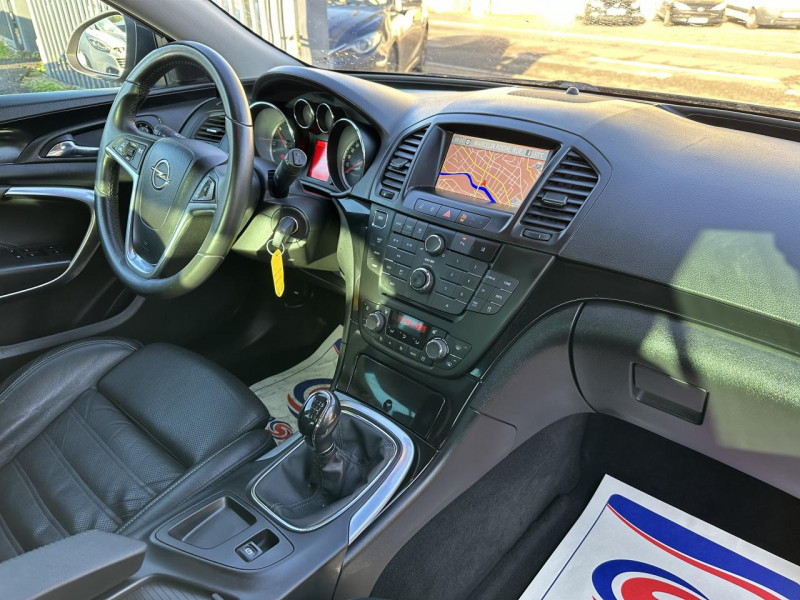 Photo 18 de l'offre de OPEL INSIGNIA 2.0 CDTI BITURBO 195 S&S 4X4 COSMO PACK à 12990€ chez Triplo auto