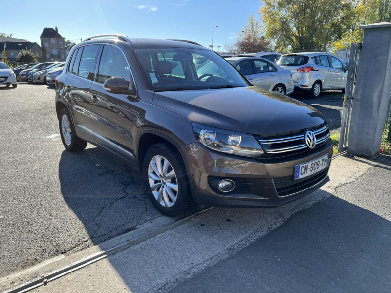 Photo 7 de l'offre de VOLKSWAGEN TIGUAN 2.0 TDI 110 CARAT GPS CUIR DISTRI OK à 13490€ chez Triplo auto