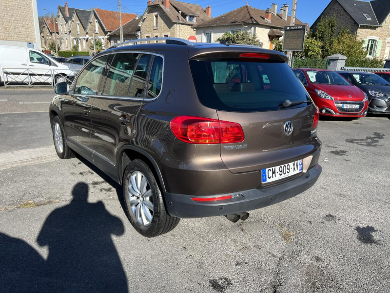 Photo 3 de l'offre de VOLKSWAGEN TIGUAN 2.0 TDI 110 CARAT GPS CUIR DISTRI OK à 13490€ chez Triplo auto