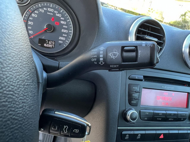 Photo 40 de l'offre de AUDI A3 1.6 TDI 105 S/S AMBIENTE CLIM   DISTRI OK à 10990€ chez Triplo auto