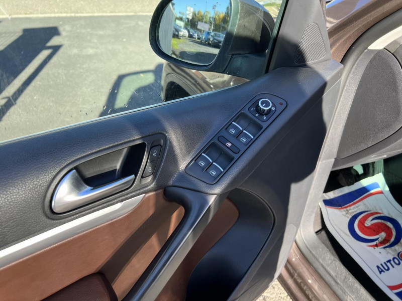 Photo 42 de l'offre de VOLKSWAGEN TIGUAN 2.0 TDI 110 CARAT GPS CUIR DISTRI OK à 13490€ chez Triplo auto
