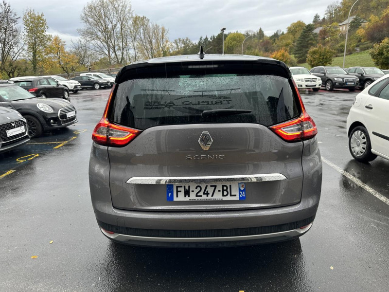 Photo 6 de l'offre de RENAULT SCENIC GRAND 7PLACES 1.7 DCI 150 EDC INTENS GPS CAMERA à 23990€ chez Triplo auto