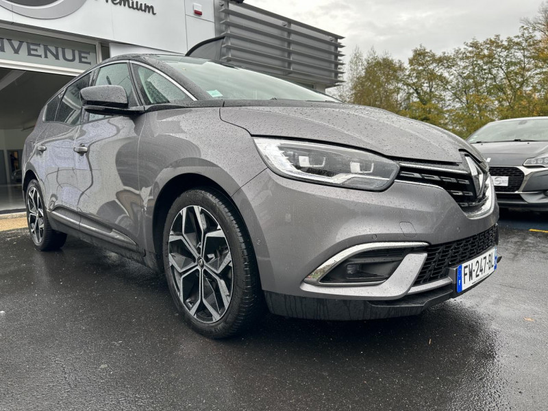 Photo 44 de l'offre de RENAULT SCENIC GRAND 7PLACES 1.7 DCI 150 EDC INTENS GPS CAMERA à 23990€ chez Triplo auto
