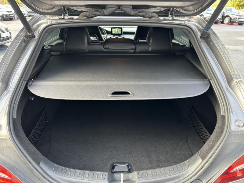 Photo 13 de l'offre de MERCEDES-BENZ CLA SHOOTING BRAKE 200D BVA 7G-DCT SENSATION GPS CAMERA à 23990€ chez Triplo auto