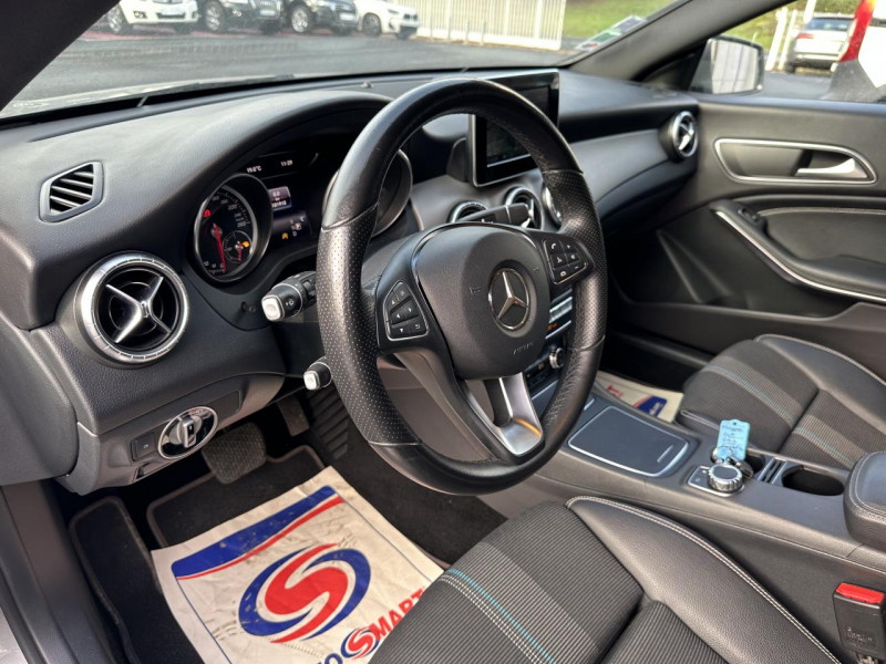 Photo 26 de l'offre de MERCEDES-BENZ CLA SHOOTING BRAKE 200D BVA 7G-DCT SENSATION GPS CAMERA à 23990€ chez Triplo auto