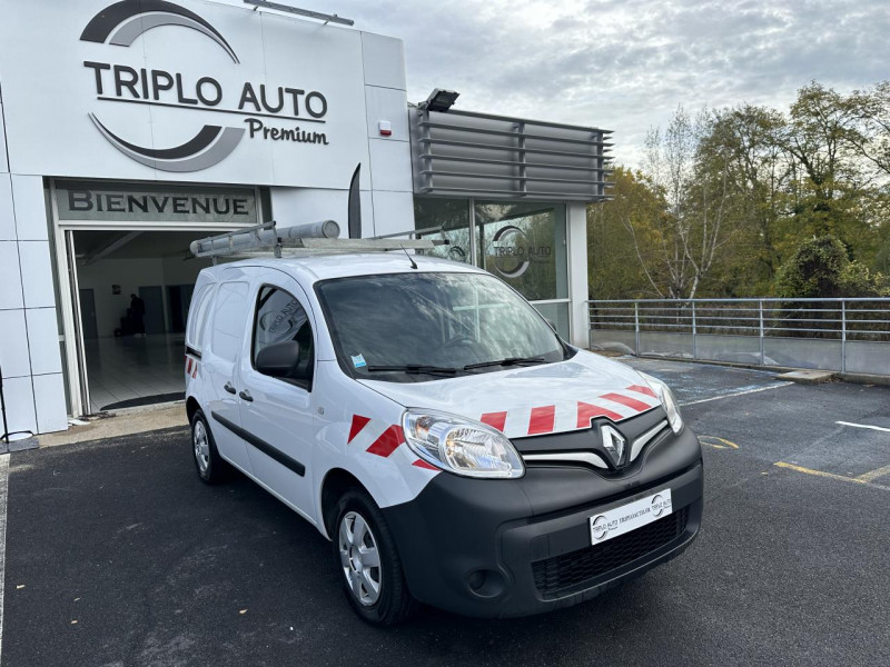 Photo 1 de l'offre de RENAULT KANGOO L1 1.5 DCI 75 II GéNéRIQUE CLIM TVA à 12490€ chez Triplo auto