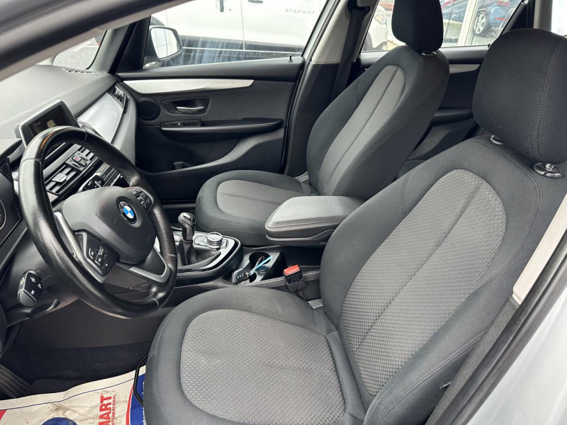 Photo 30 de l'offre de BMW SERIE 2 216D LOUNGE GPS RADAR AR COFFRE ELEC ENTRETIEN à JOUR à 14990€ chez Triplo auto
