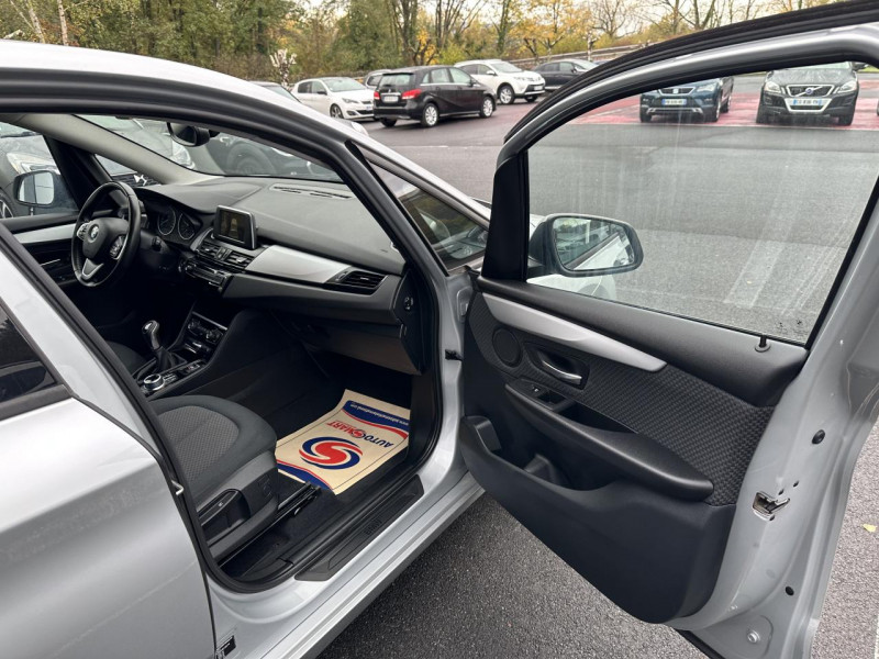 Photo 36 de l'offre de BMW SERIE 2 216D LOUNGE GPS RADAR AR COFFRE ELEC ENTRETIEN à JOUR à 14990€ chez Triplo auto