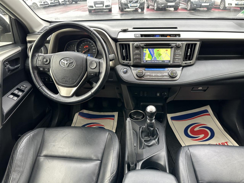 Photo 12 de l'offre de TOYOTA RAV 4 4WD 150 D-4D LOUNGE GPS   CAMERA   ATTELAGE à 14990€ chez Triplo auto
