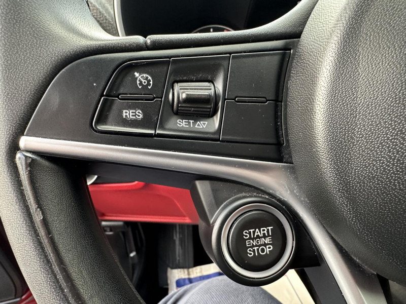 Photo 21 de l'offre de ALFA ROMEO GIULIA 2.2 D 136 BVA SUPER CUIR ROUGE GPS à 20990€ chez Triplo auto