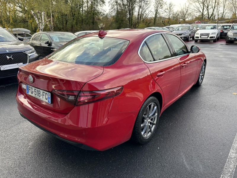 Photo 40 de l'offre de ALFA ROMEO GIULIA 2.2 D 136 BVA SUPER CUIR ROUGE GPS à 20990€ chez Triplo auto