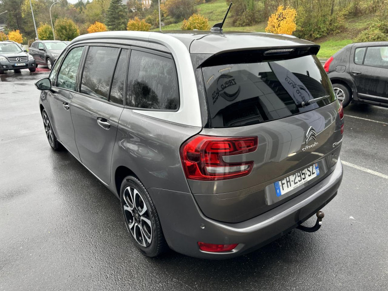 Photo 5 de l'offre de CITROEN C4 SPACETOURER GRAND 7P 1.5 BHDI 130 S&S EAT8 SHINE   ATTELAGE à 17990€ chez Triplo auto