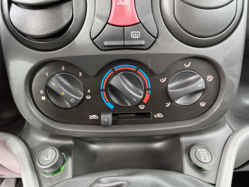 Photo 17 de l'offre de FIAT DOBLO 1.3 MULTIJET - 85 COMBI ACTIVE CLIM   ATELLAGE à 6990€ chez Triplo auto