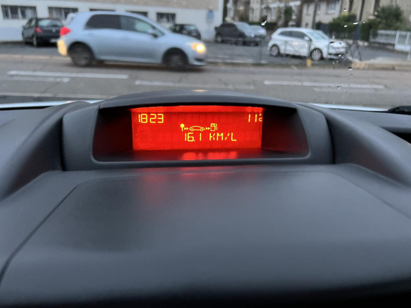 Photo 18 de l'offre de CITROEN BERLINGO 1.6 HDI FAP 75 CONFORT CLIM à 6990€ chez Triplo auto