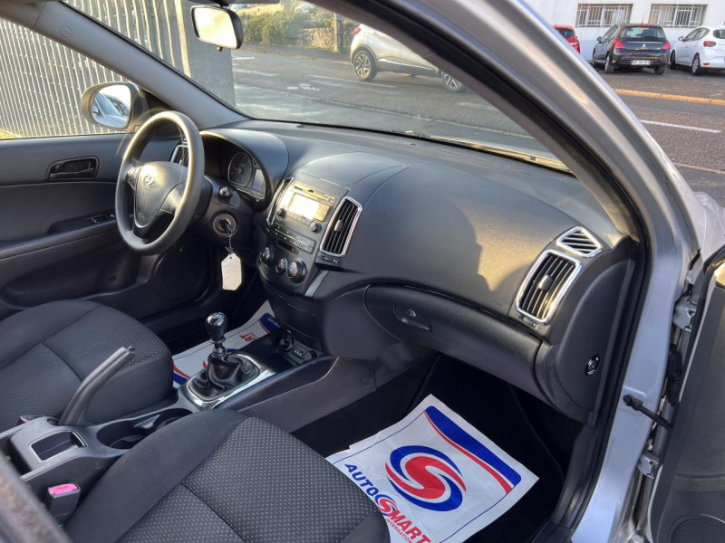 Photo 34 de l'offre de HYUNDAI I30 1.6 CRDI 115 PACK CONFORT II à 6990€ chez Triplo auto