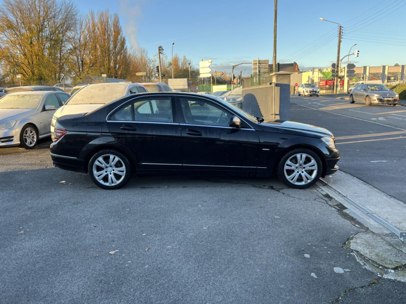 Photo 6 de l'offre de MERCEDES-BENZ CLASSE C 320 CDI 3.0 BVA ELéGANCE  TOIT OUVRANT GPS CUIR à 12490€ chez Triplo auto