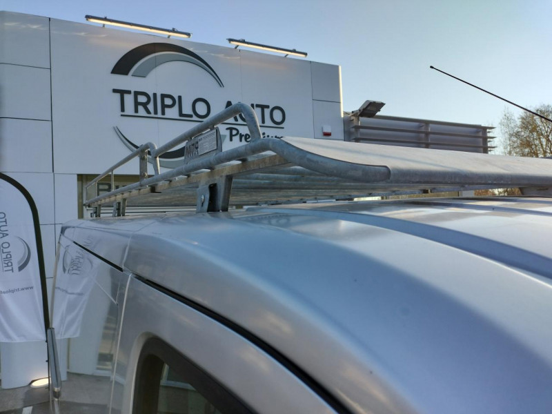 Photo 16 de l'offre de CITROEN JUMPER III CLUB 2.0 BHDI 110 CLIM TVA à 23490€ chez Triplo auto