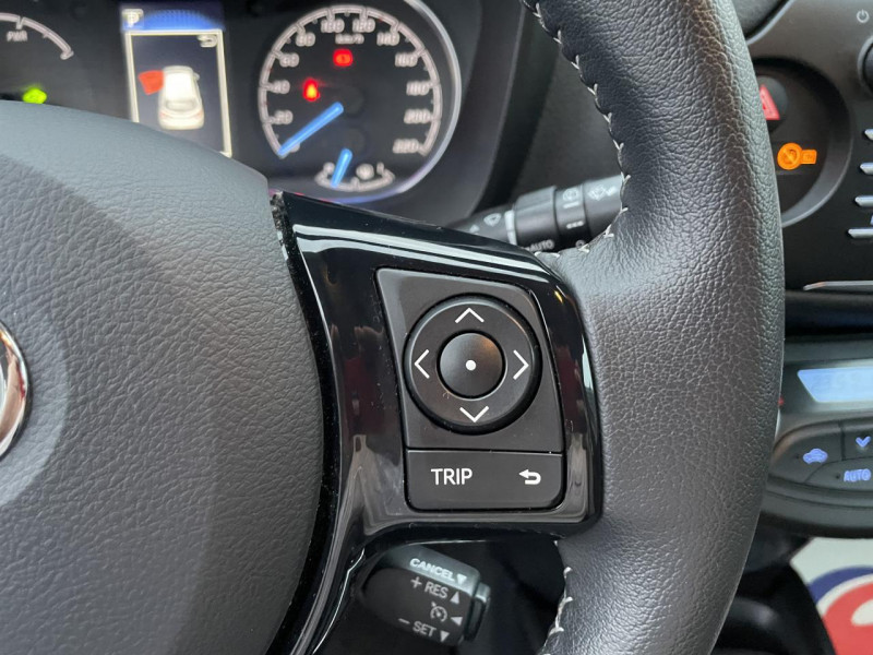 Photo 34 de l'offre de TOYOTA YARIS HYBRIDE 100H BV E-CVT III DYNAMIC CLIM - 61882KM à 16490€ chez Triplo auto