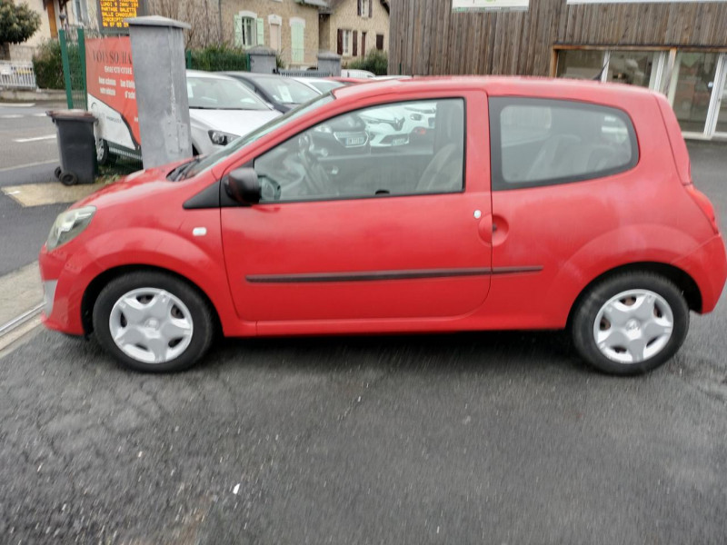 Photo 6 de l'offre de RENAULT TWINGO II 1.2I 75 AUTHENTIQUE DISTRI OK à 5490€ chez Triplo auto