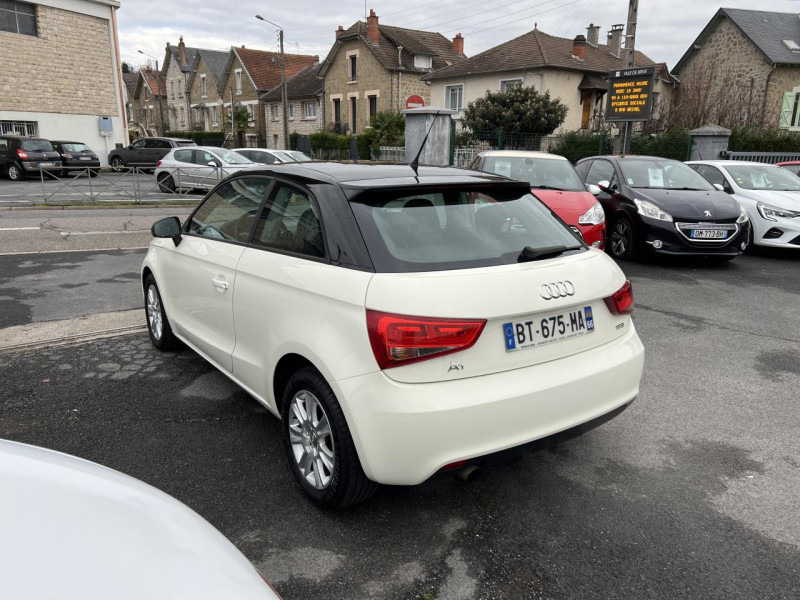 Photo 3 de l'offre de AUDI A1 1.2 TFSI 86 S/S AMBIENTE CLIM à 11490€ chez Triplo auto