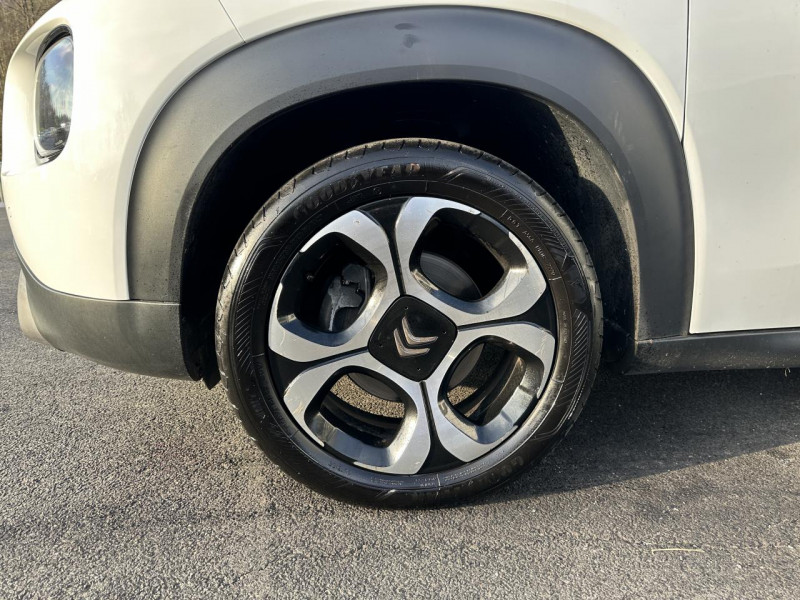 Photo 37 de l'offre de CITROEN C3 AIRCROSS 1.2 PURETECH 110 SHINE  TOIT OUVRANT CUIR CAMERA DISTRI à JOUR à 14990€ chez Triplo auto