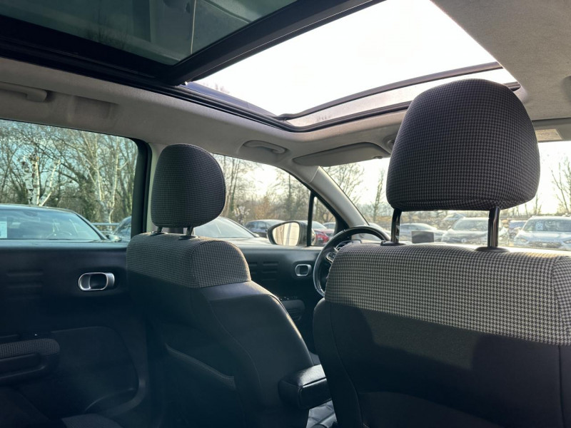 Photo 32 de l'offre de CITROEN C3 AIRCROSS 1.2 PURETECH 110 SHINE  TOIT OUVRANT CUIR CAMERA DISTRI à JOUR à 14990€ chez Triplo auto