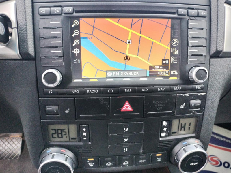Photo 15 de l'offre de VOLKSWAGEN TOUAREG 3.2I V6 220CV BVA TIPTRONIC GPS CUIR à 10990€ chez Triplo auto