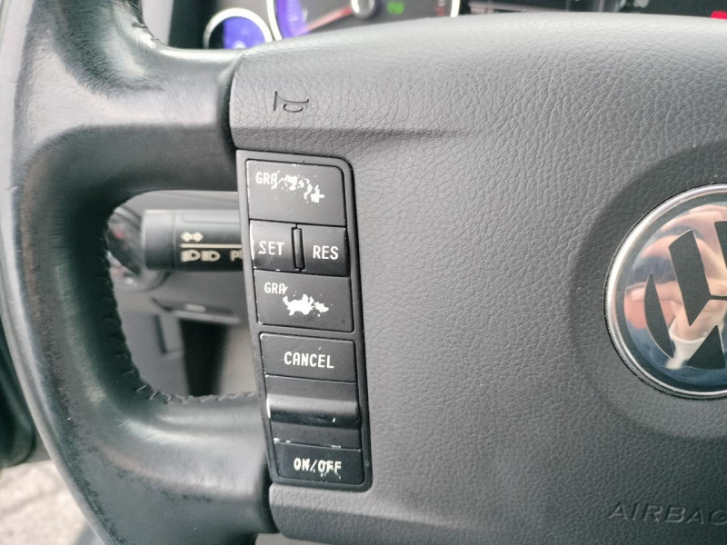 Photo 47 de l'offre de VOLKSWAGEN TOUAREG 3.2I V6 220CV BVA TIPTRONIC GPS CUIR à 10990€ chez Triplo auto