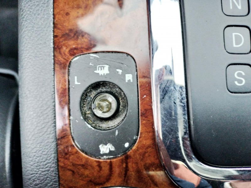 Photo 19 de l'offre de VOLKSWAGEN TOUAREG 3.2I V6 220CV BVA TIPTRONIC GPS CUIR à 10990€ chez Triplo auto