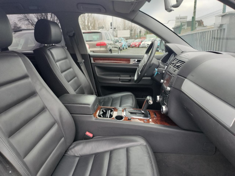 Photo 36 de l'offre de VOLKSWAGEN TOUAREG 3.2I V6 220CV BVA TIPTRONIC GPS CUIR à 10990€ chez Triplo auto