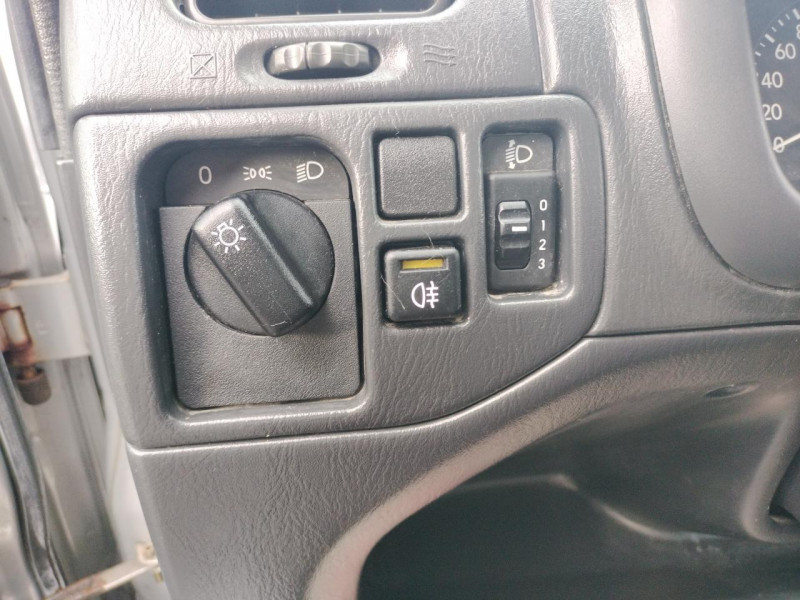 Photo 43 de l'offre de SUZUKI WAGON R  WAGON R  1.3I VVT GL  à 5490€ chez Triplo auto