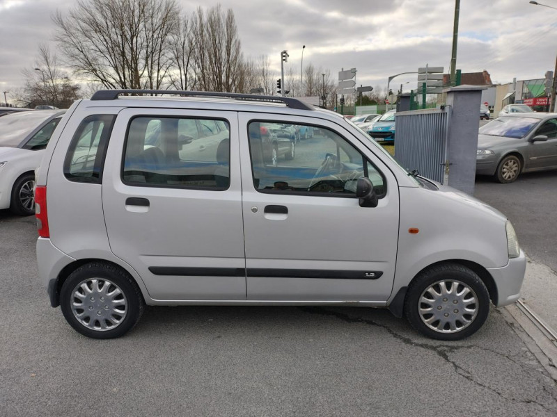 Photo 5 de l'offre de SUZUKI WAGON R  WAGON R  1.3I VVT GL  à 5490€ chez Triplo auto