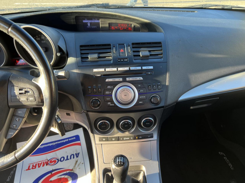 Photo 15 de l'offre de MAZDA MAZDA 3 1.6 MZ - 109 ELéGANCE CLIM à 8490€ chez Triplo auto