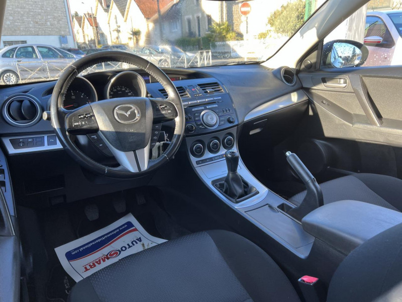 Photo 39 de l'offre de MAZDA MAZDA 3 1.6 MZ - 109 ELéGANCE CLIM à 8490€ chez Triplo auto