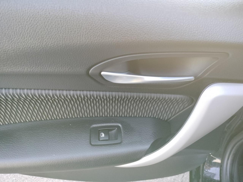 Photo 36 de l'offre de BMW SERIE 1 116I LOUNGE GPS   CLIM à 17990€ chez Triplo auto