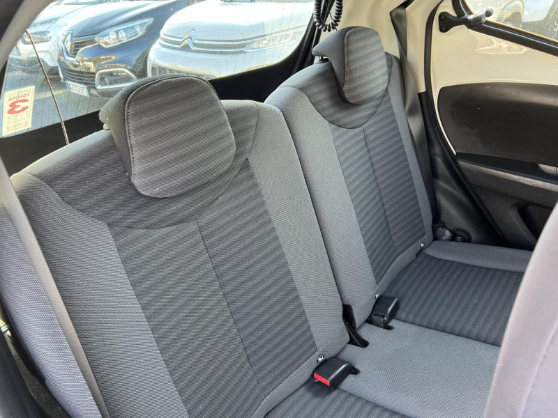 Photo 11 de l'offre de TOYOTA AYGO 1.0 VVT-I  II 2014 X-PLAY CLIM à 11490€ chez Triplo auto