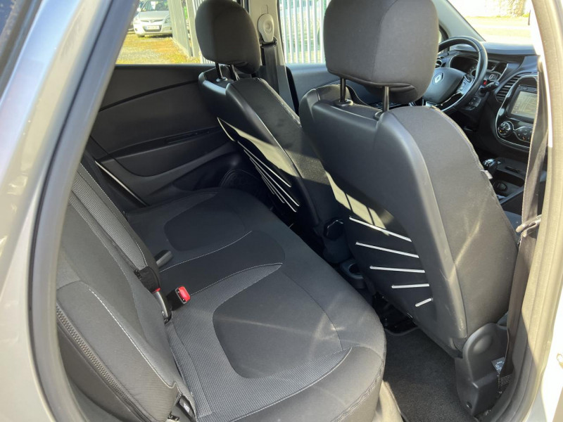 Photo 30 de l'offre de RENAULT CAPTUR 1.2 TCE - 120 BV EDC INTENS GPS   CLIM à 14490€ chez Triplo auto