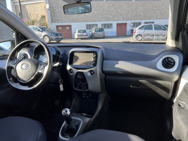 Photo 30 de l'offre de TOYOTA AYGO 1.0 VVT-I  II 2014 X-PLAY CLIM à 11490€ chez Triplo auto