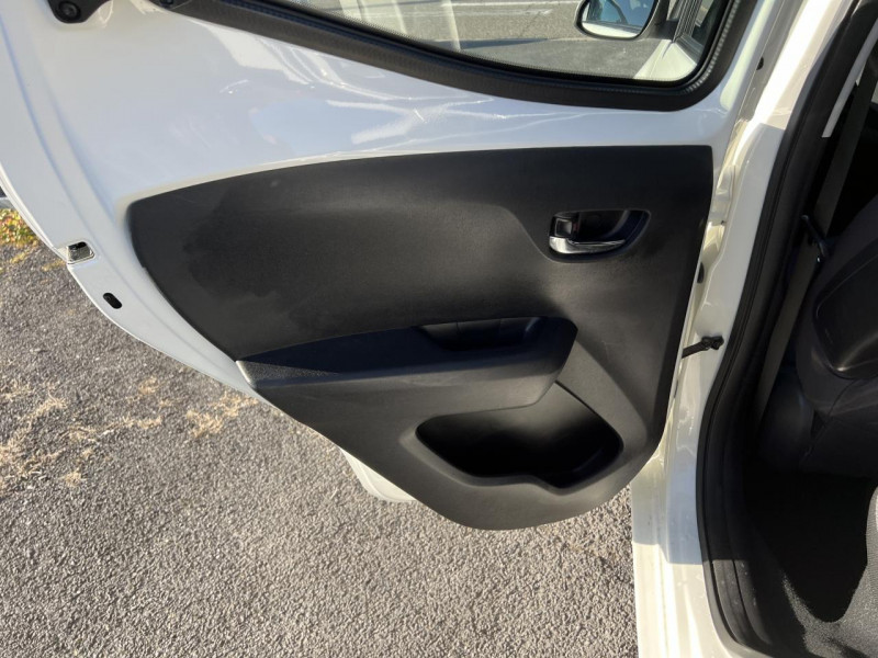 Photo 36 de l'offre de TOYOTA AYGO 1.0 VVT-I  II 2014 X-PLAY CLIM à 11490€ chez Triplo auto