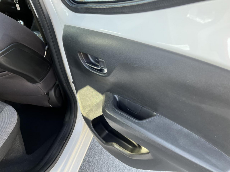 Photo 28 de l'offre de TOYOTA AYGO 1.0 VVT-I  II 2014 X-PLAY CLIM à 11490€ chez Triplo auto